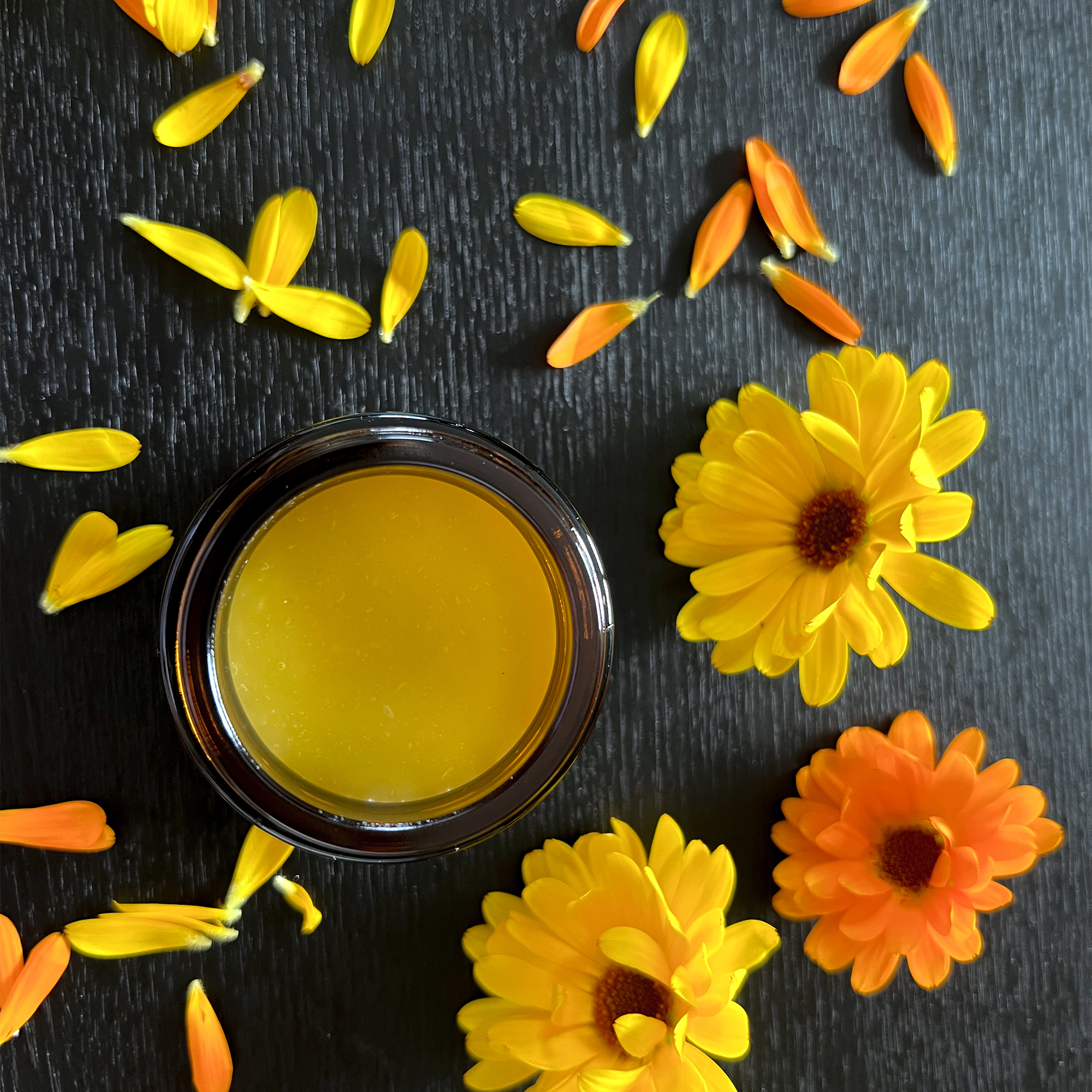 Pflege für die Haut: Herstellen einer Fettsalbe, Lippenbalsam ...